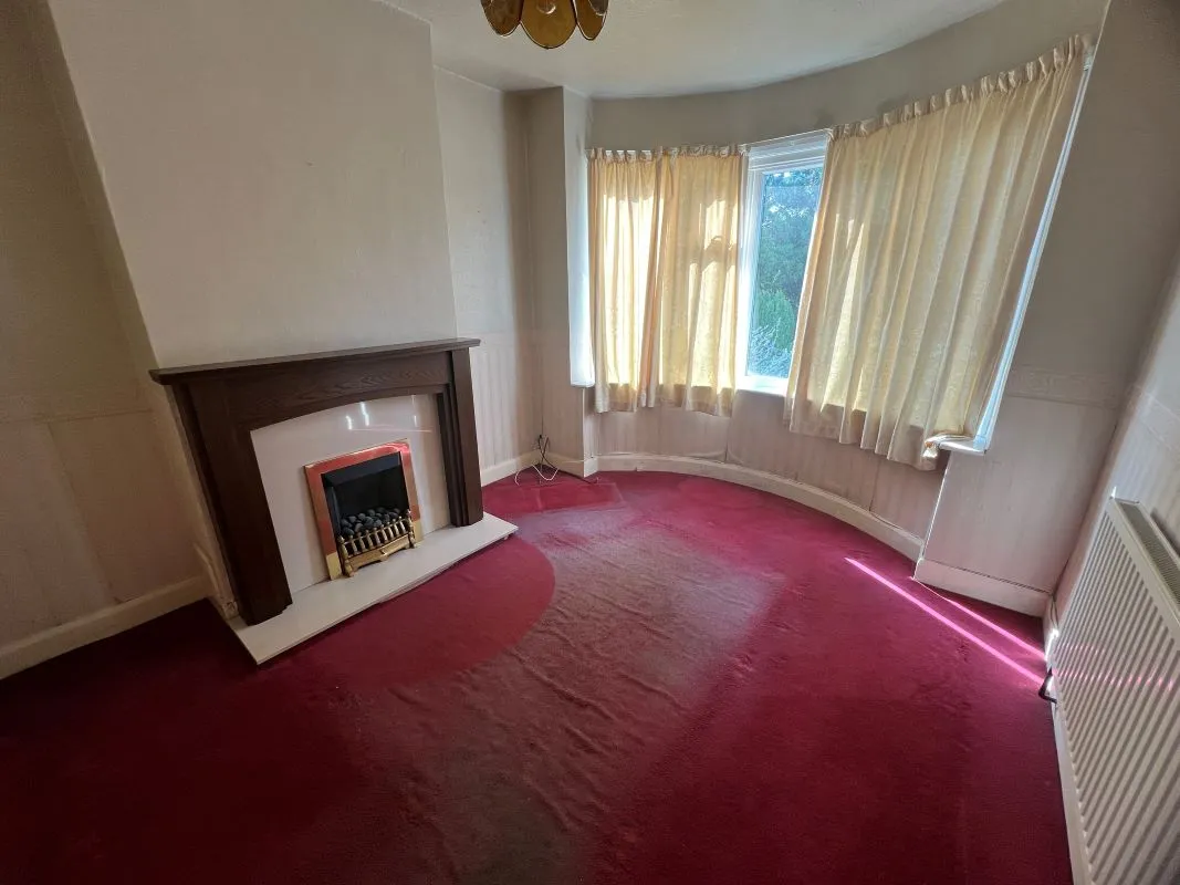3 bedroom semi detached house in Wolverhampton