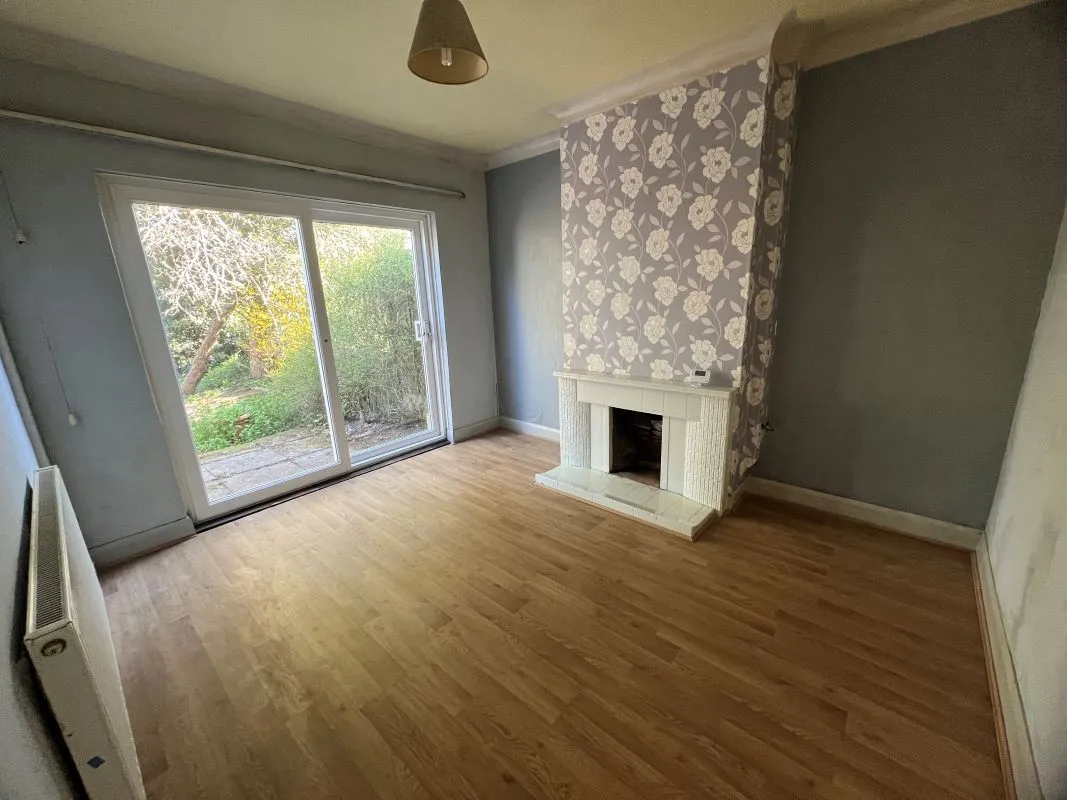 3 bedroom semi detached house in Wolverhampton