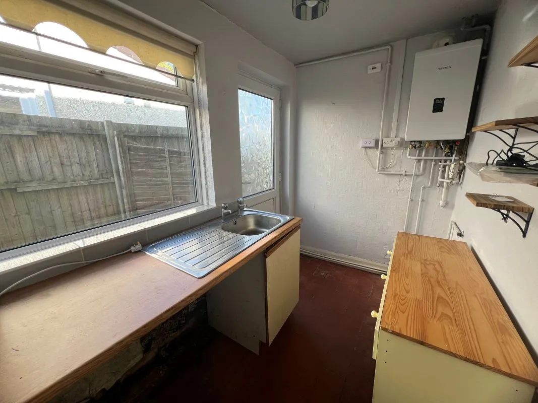 3 bedroom semi detached house in Wolverhampton
