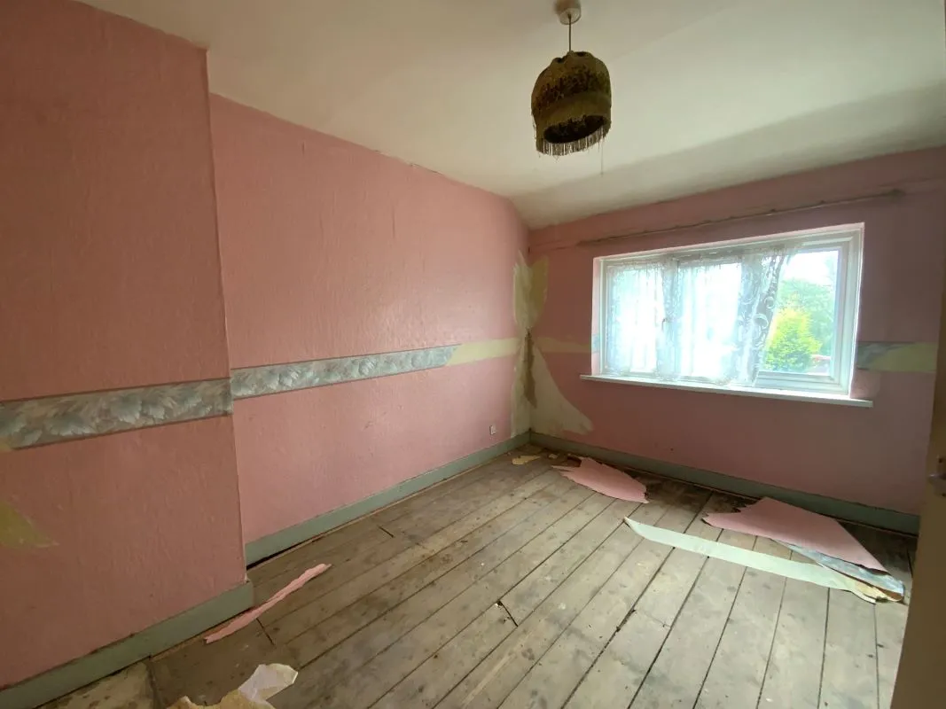 3 bedroom semi detached house in Willenhall