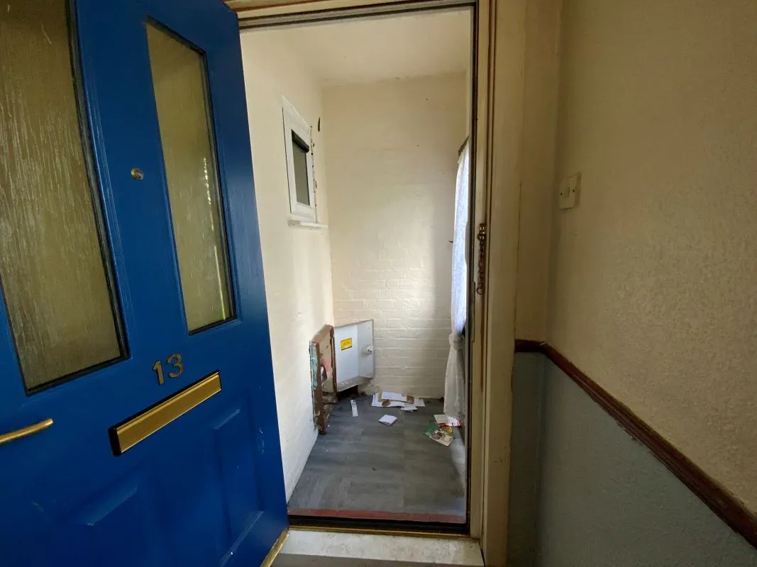 3 bedroom semi detached house in Willenhall