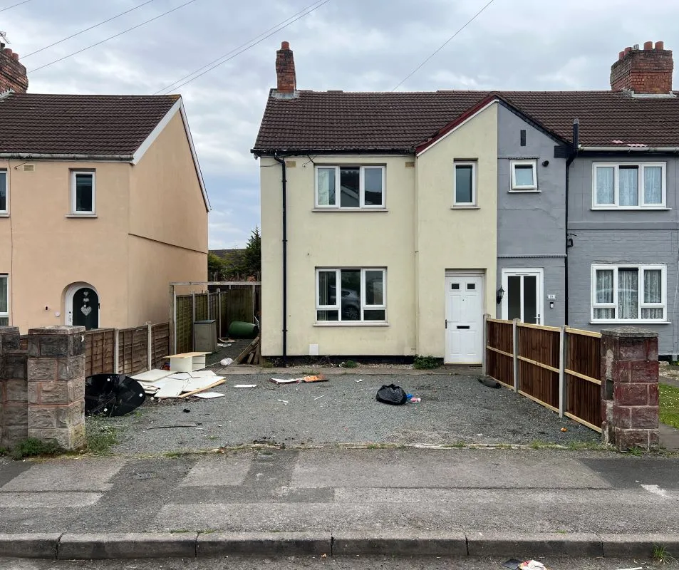 3 bedroom end terraced house in Willenhall