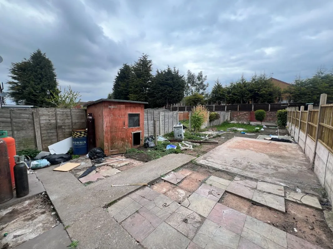 3 bedroom end terraced house in Willenhall
