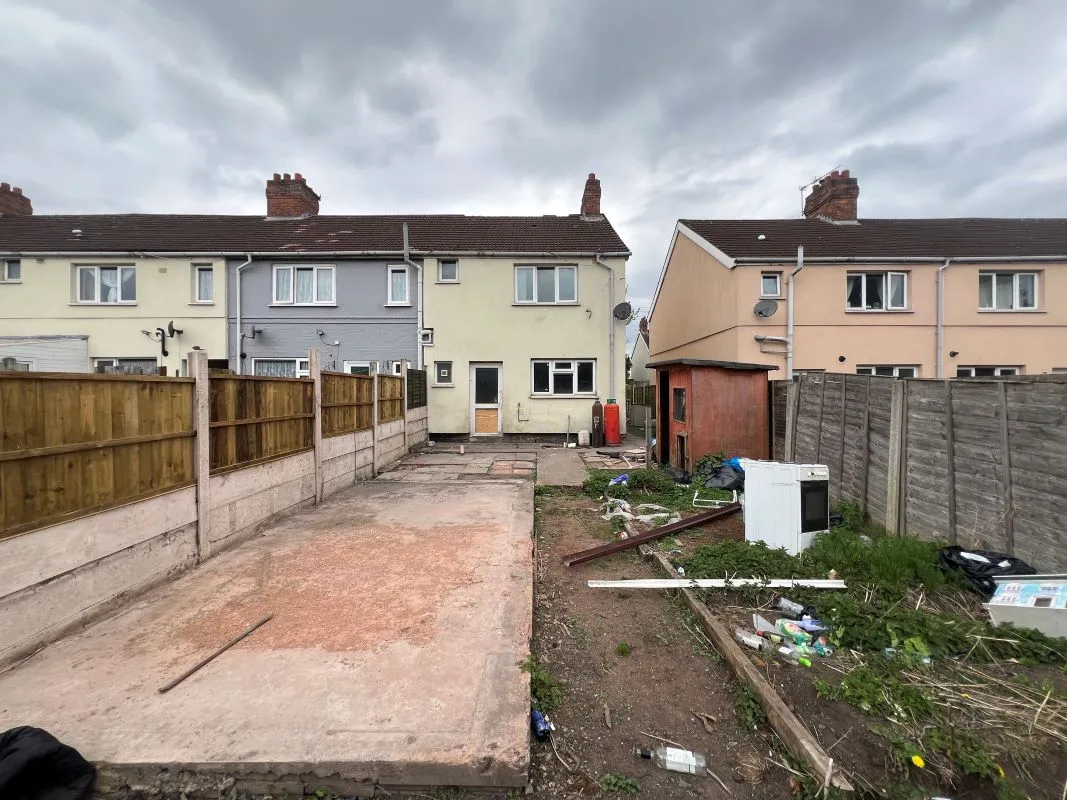 3 bedroom end terraced house in Willenhall
