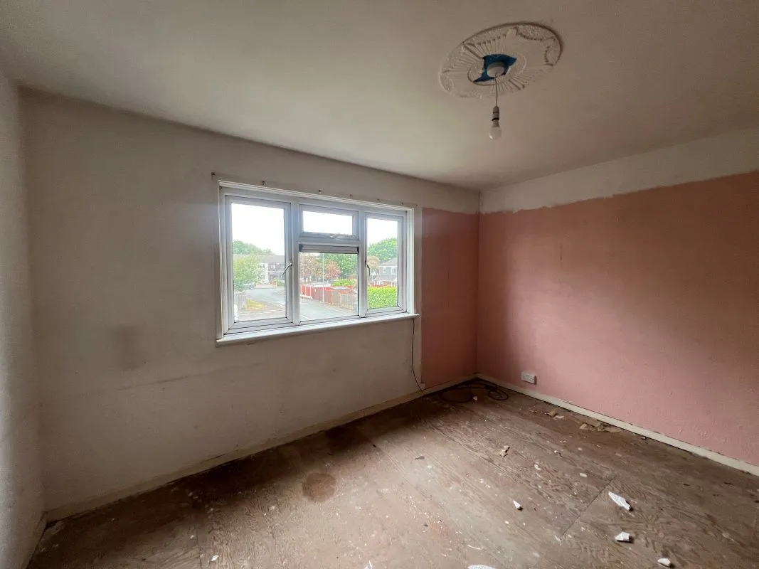 3 bedroom terraced property in Walsall