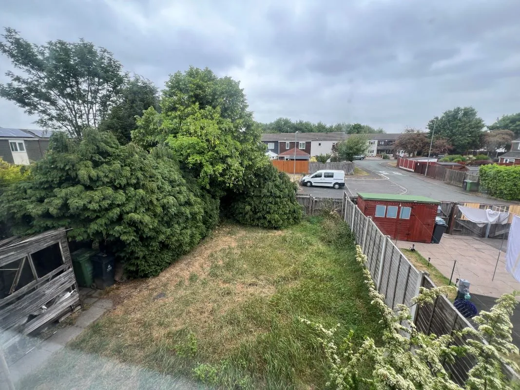 3 bedroom terraced property in Walsall