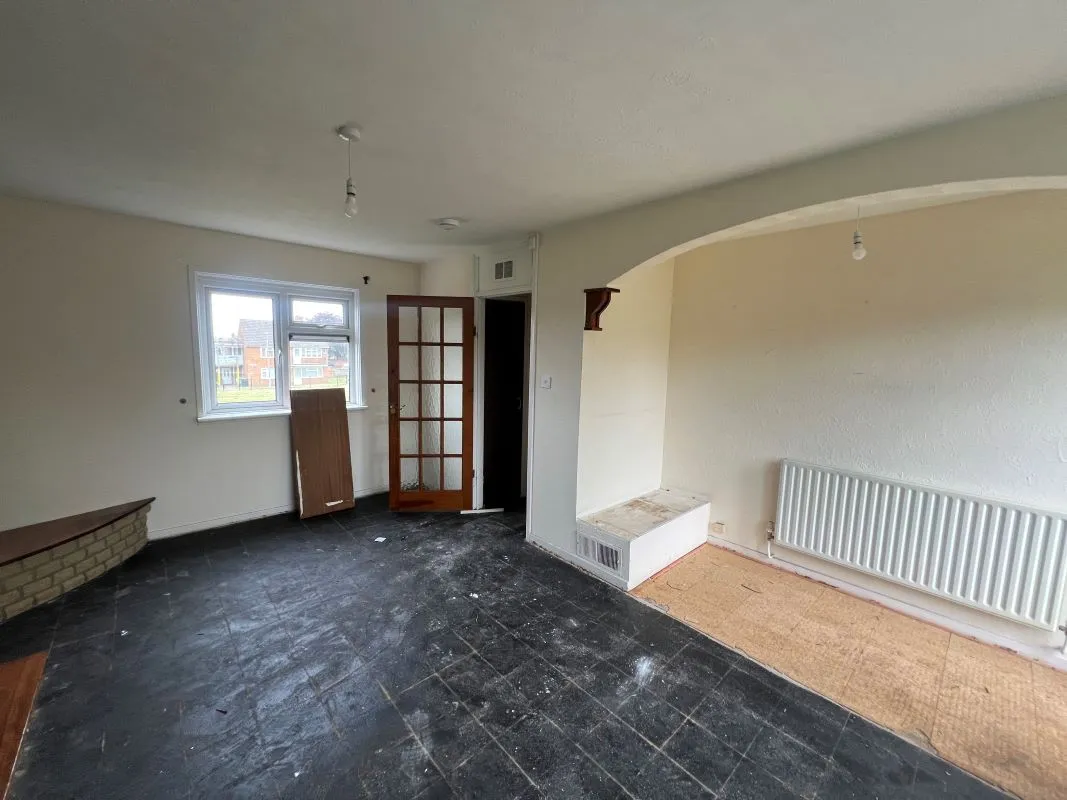 3 bedroom terraced property in Walsall