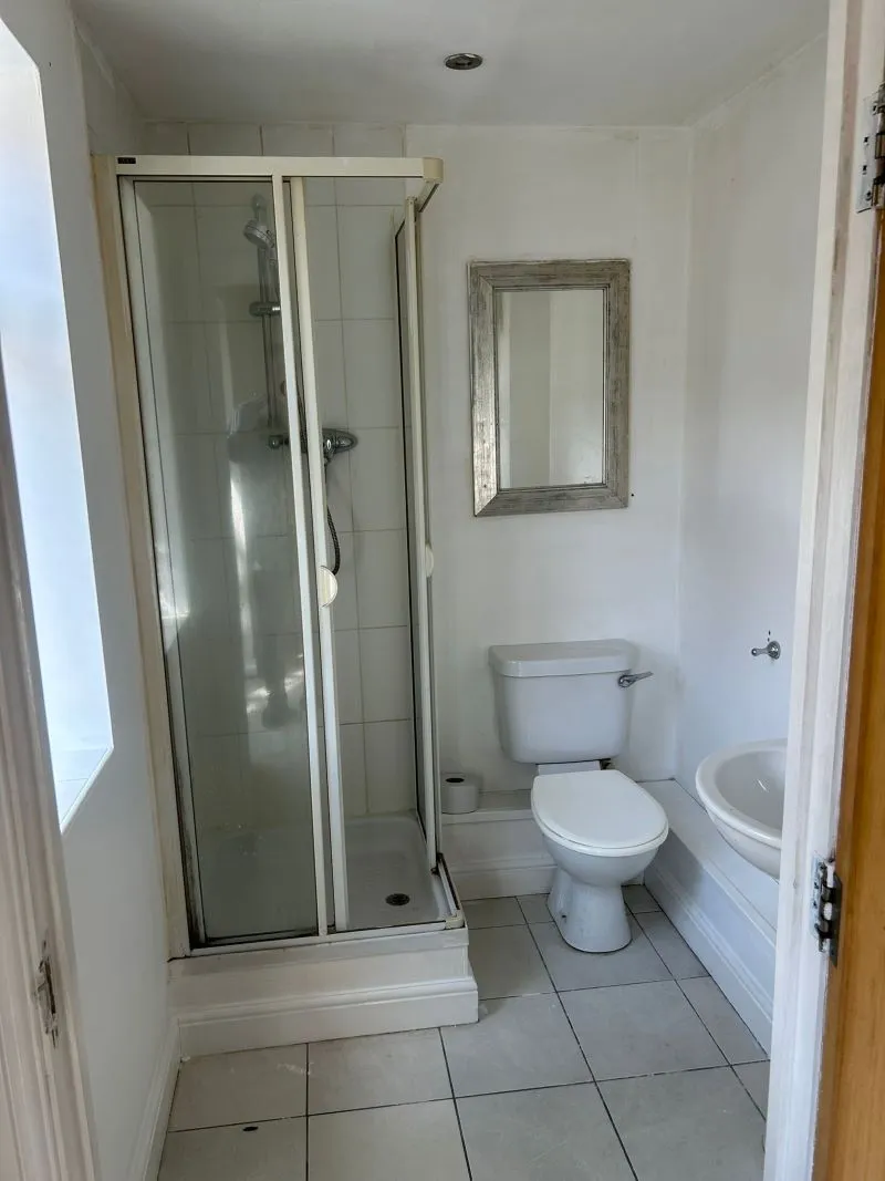 2 bedroom ground floor apartment in Warwick