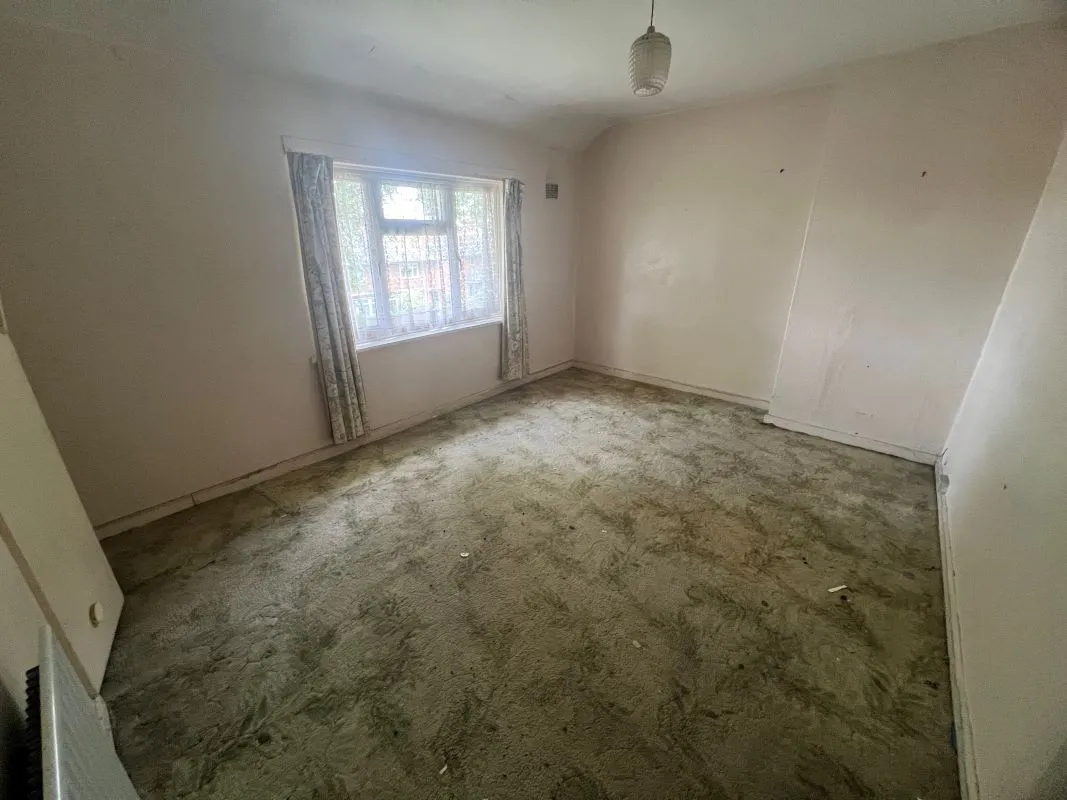 3 bedroom end terraced property in Northfield