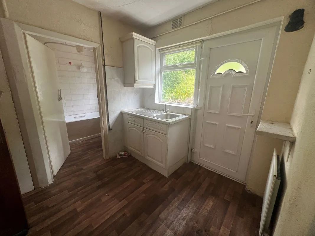 3 bedroom end terraced property in Northfield