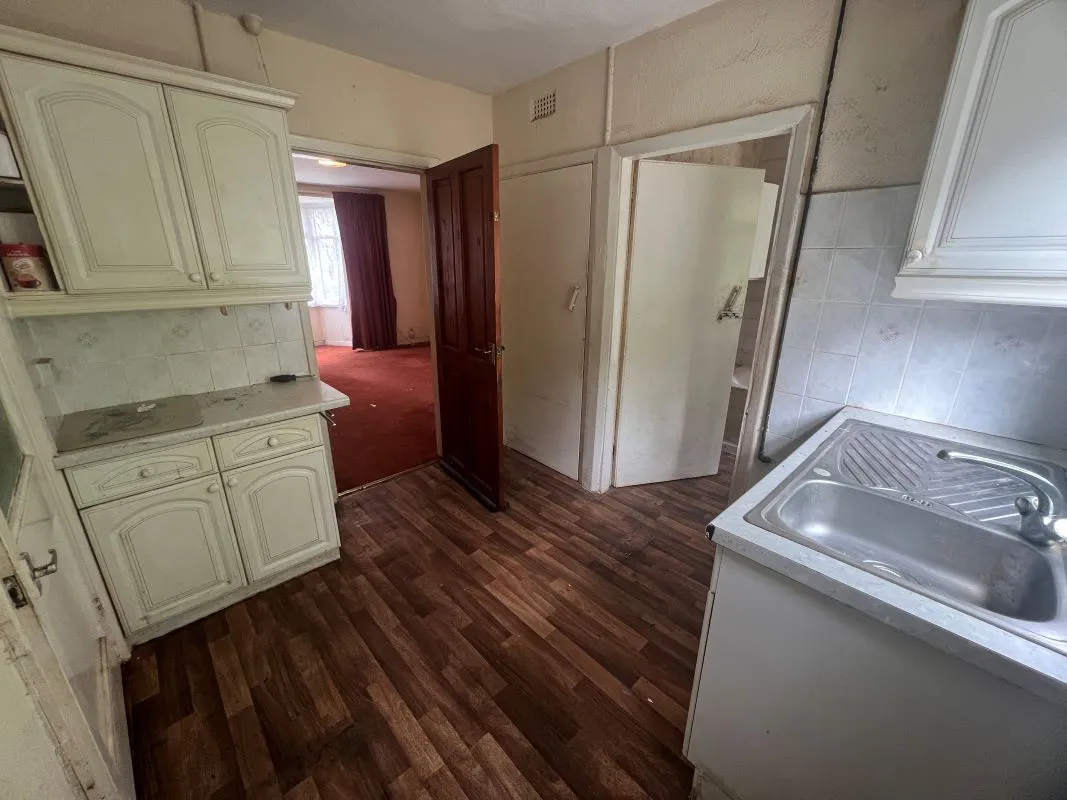 3 bedroom end terraced property in Northfield