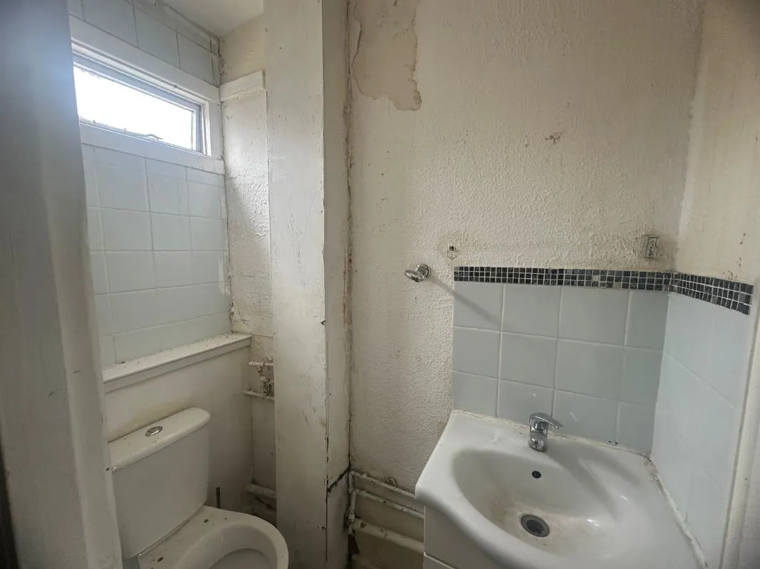 3 bedroom end terraced house in Walsall