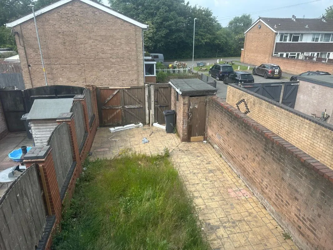 3 bedroom end terraced house in Walsall