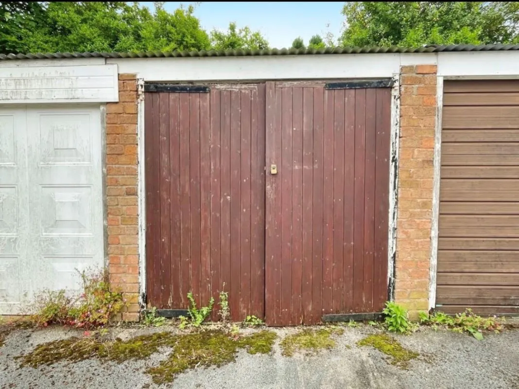 2 bedroom mid terraced property in Moseley