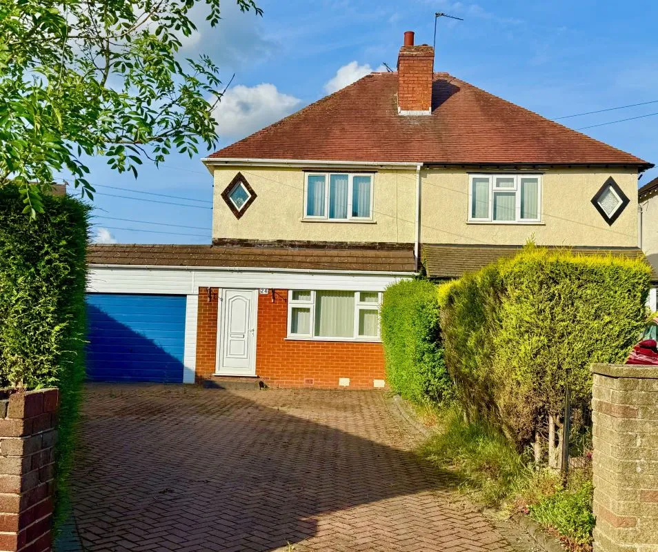 2 bedroom semi detached house in Great Wyrley