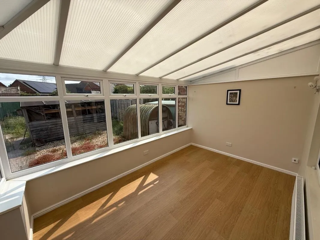 2 bedroom semi detached house in Great Wyrley