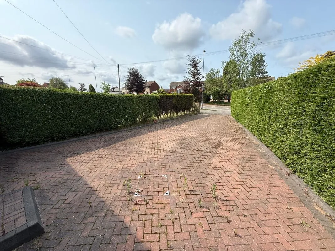 2 bedroom semi detached house in Great Wyrley