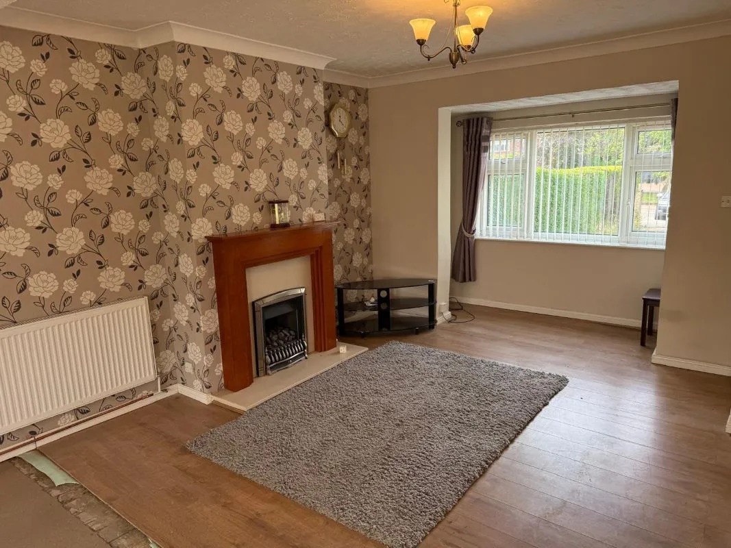 2 bedroom semi detached house in Great Wyrley