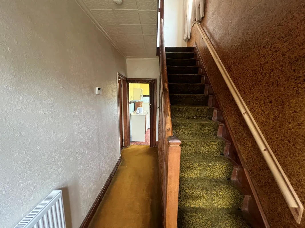 3 bedroom semi detached house in Wolverhampton
