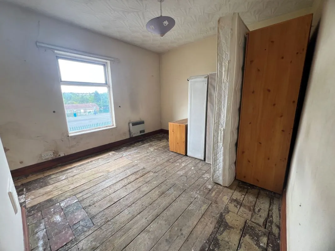 2 bedroom mid terraced property in Stoke on Trent