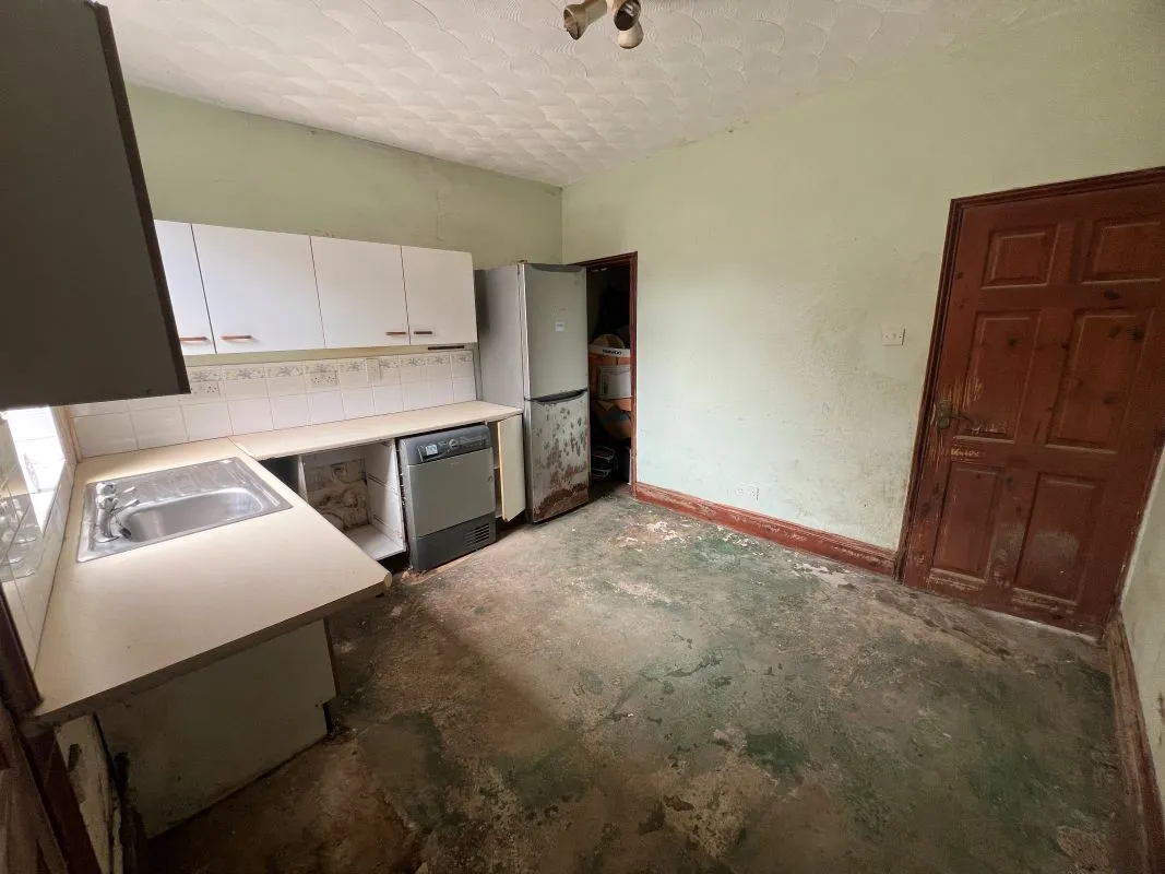 2 bedroom mid terraced property in Stoke on Trent