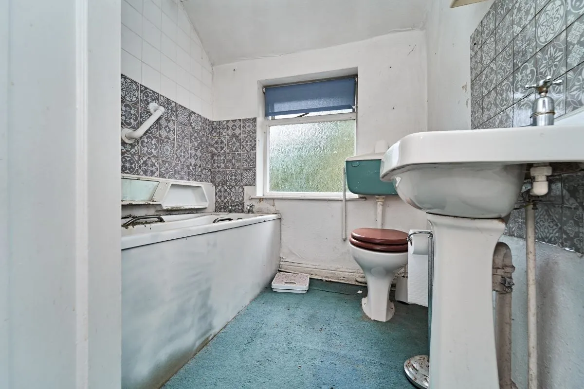 3 bedroom semi detached house in Tamworth