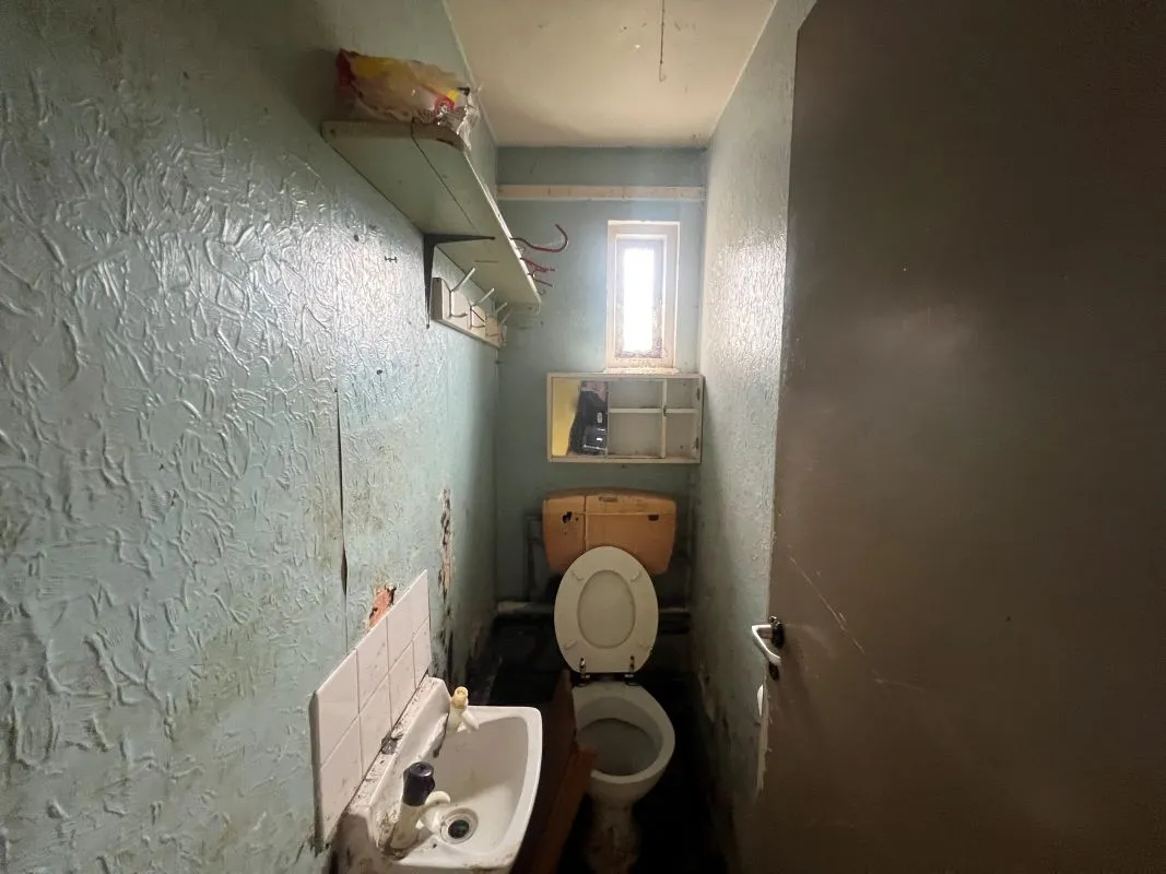 3 bedroom end terraced house in Telford