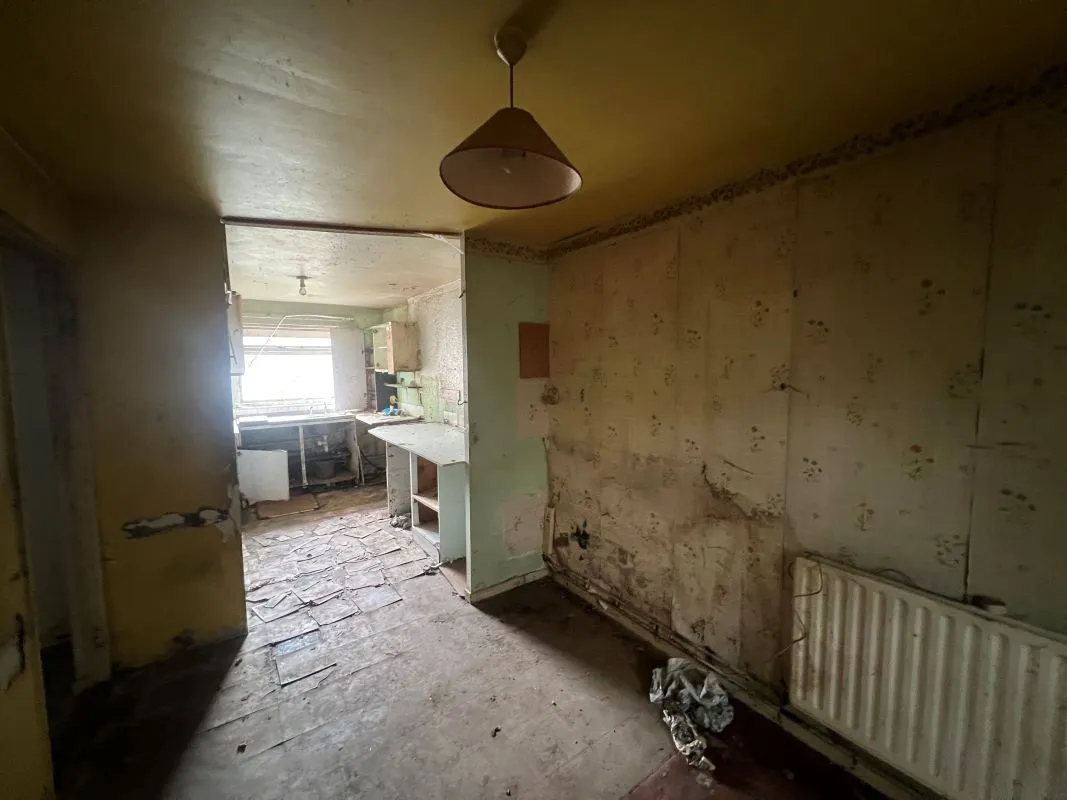 3 bedroom end terraced house in Telford