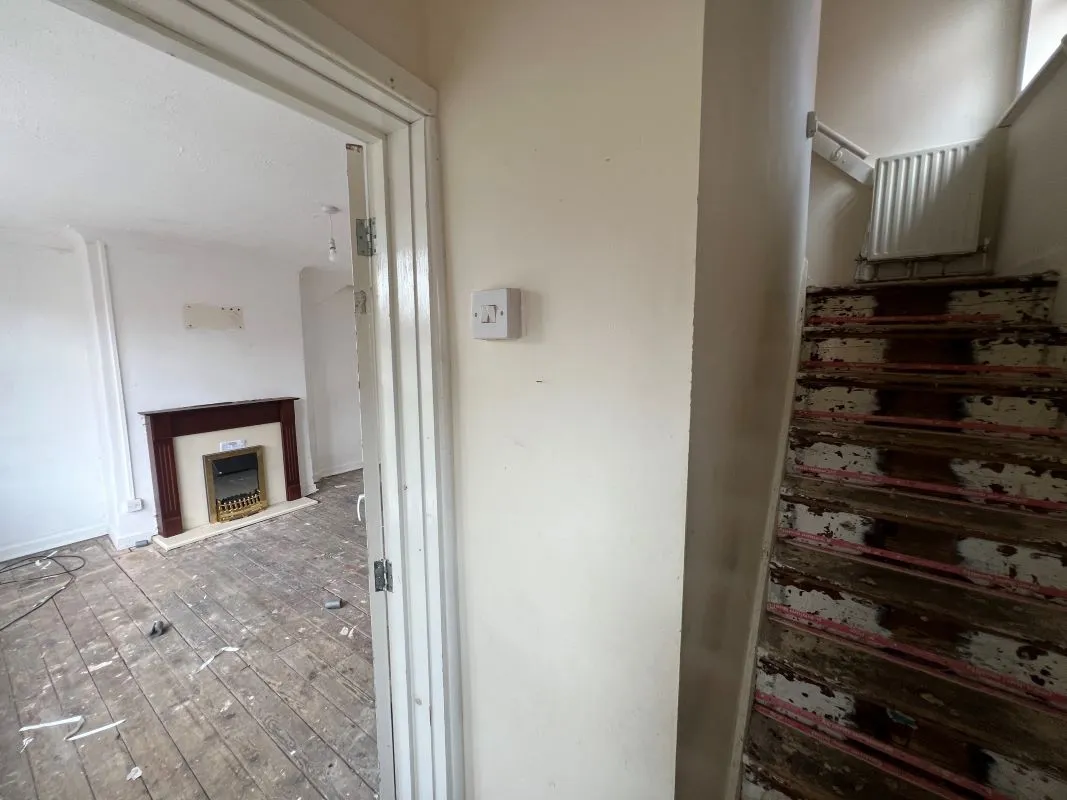 3 bedroom end terraced property in Walsall