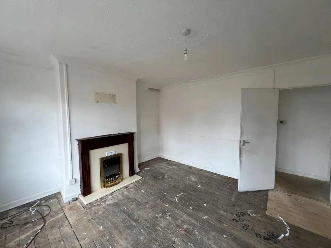 3 bedroom end terraced property in Walsall