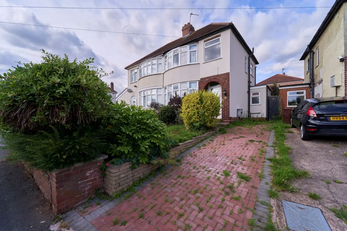 3 bedroom semi detached property in Wolverhampton