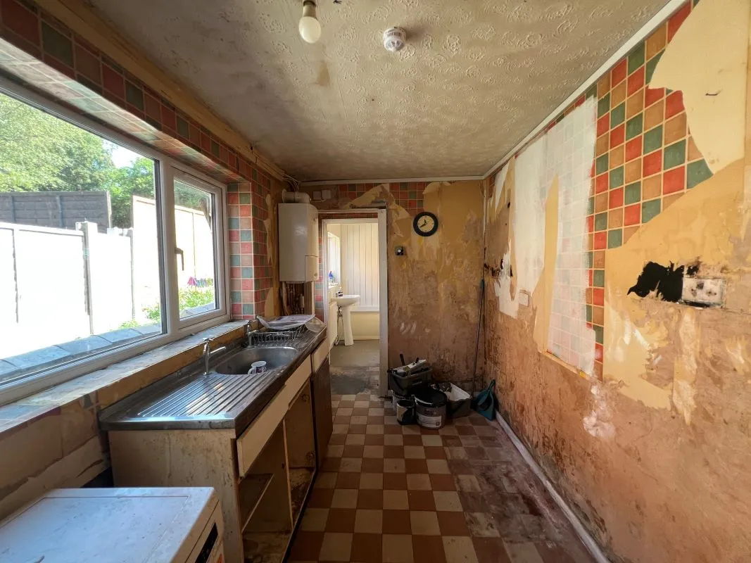 2 bedroom end terraced house in Stoke on Trent