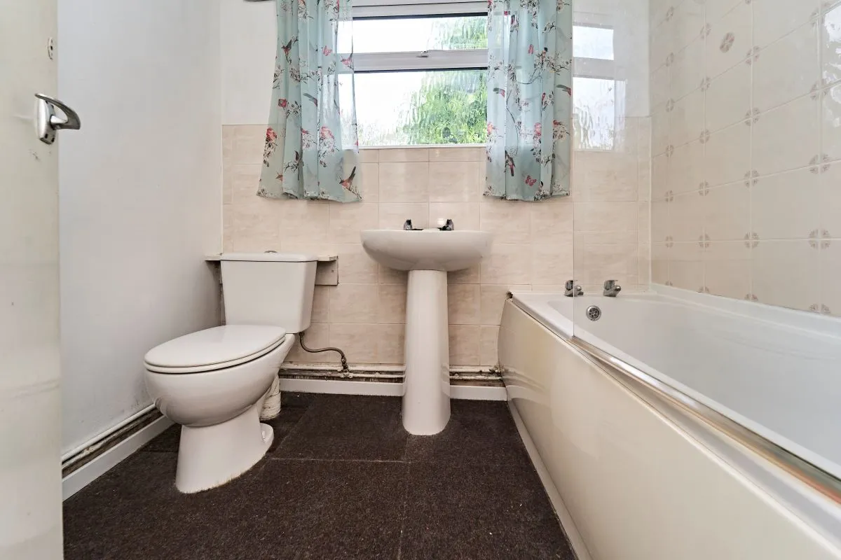 3 bedroom mid terraced property in Halesowen