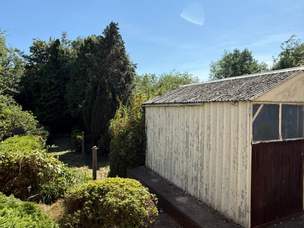 3 bedroom semi detached house in Wolverhampton