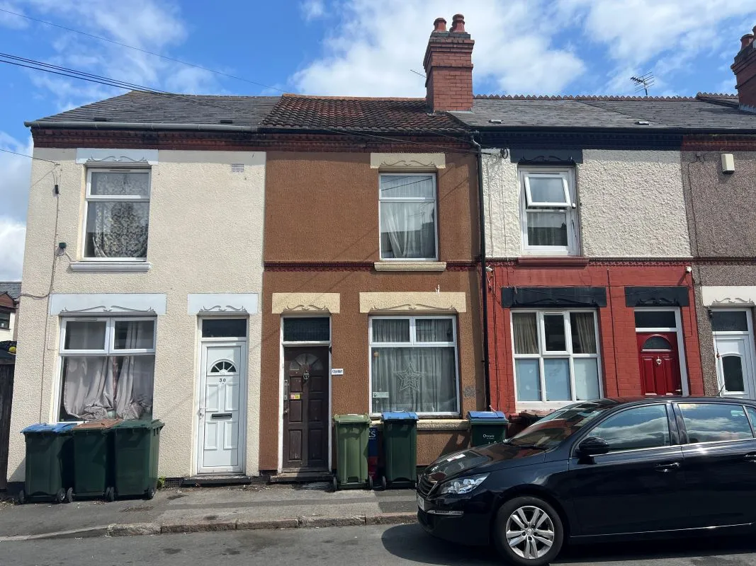 2 bedroom mid terraced house in Coventry
