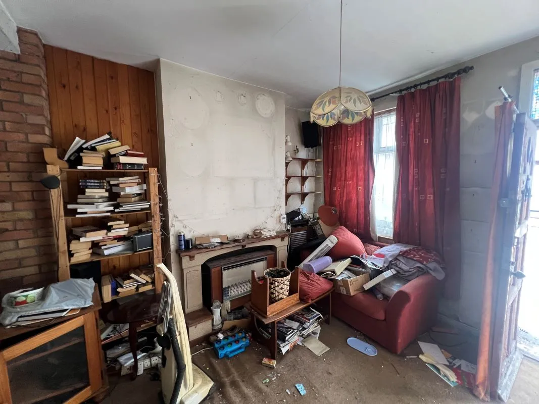 2 bedroom mid terraced house in Coventry