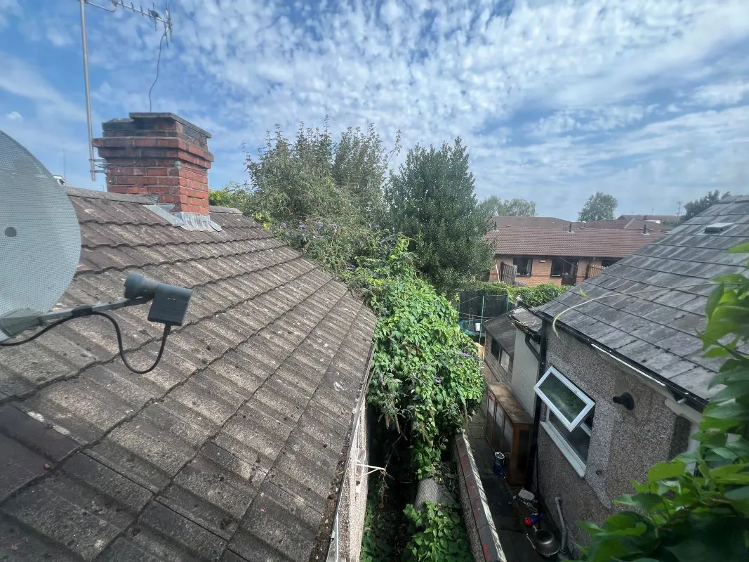 2 bedroom mid terraced house in Coventry
