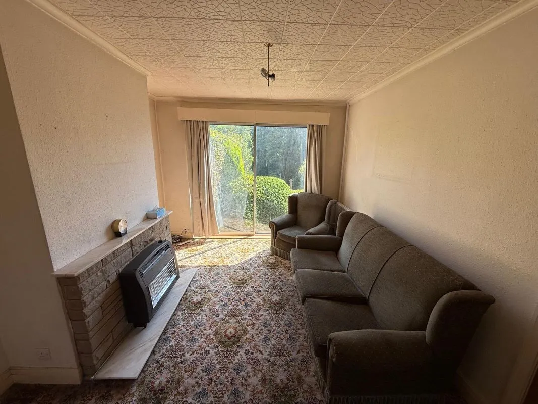 3 bedroom semi detached house in Wolverhampton