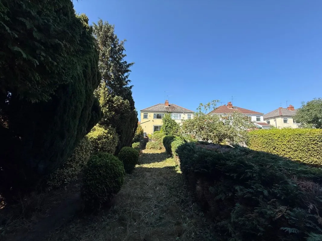 3 bedroom semi detached house in Wolverhampton