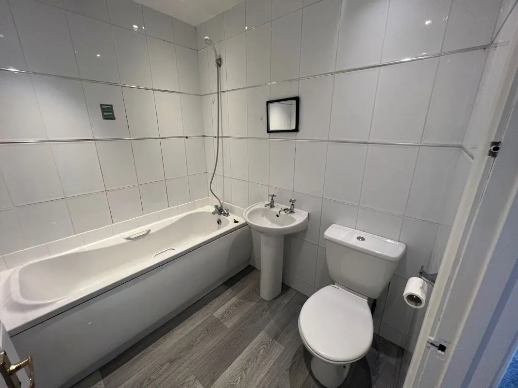 2 bedroom Grade II Listed mid terraced property in Coleshill