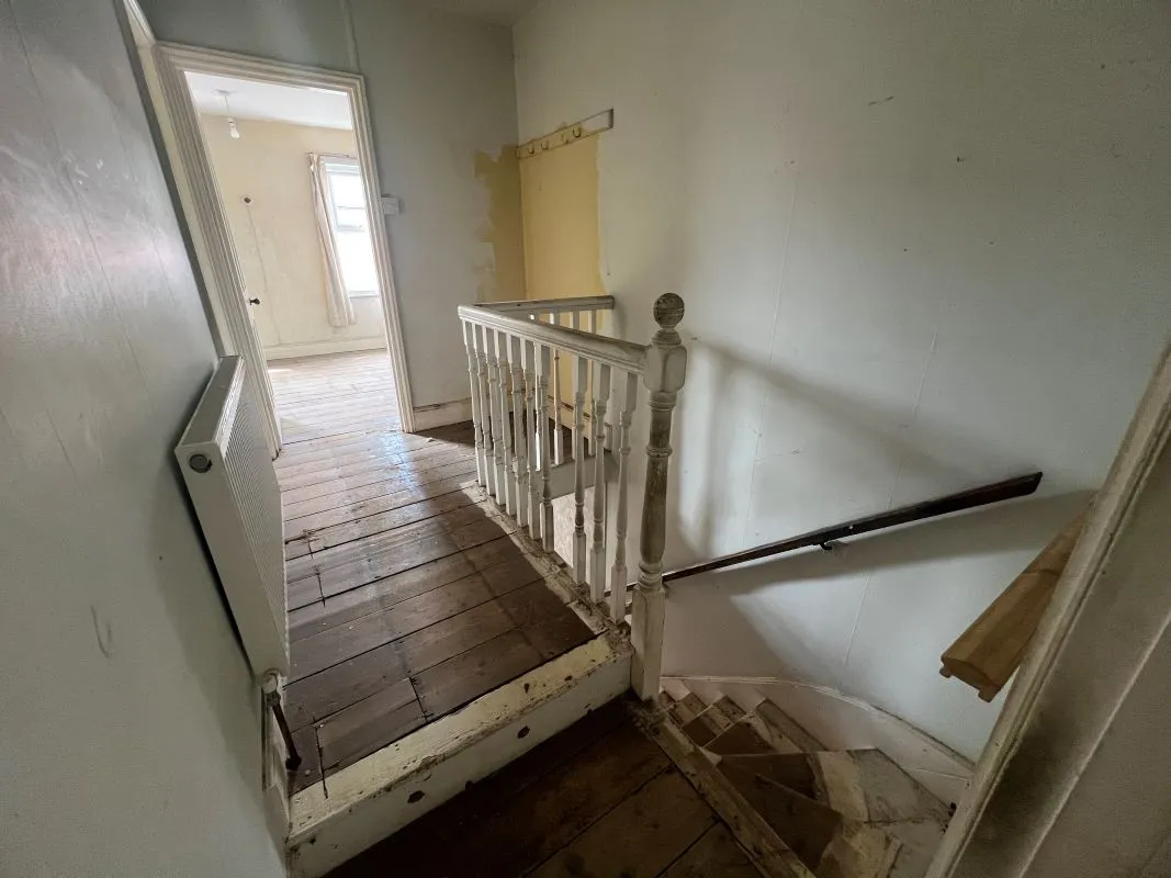 2 Bedroom mid terraced property in Evesham