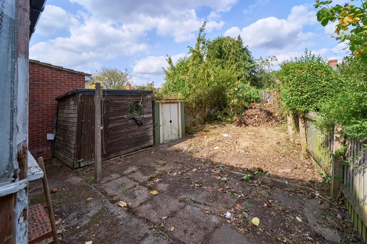3 bedroom end terraced property in Birmingham