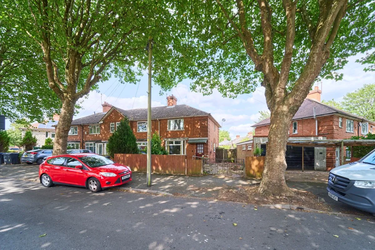 3 bedroom end terraced property in Birmingham