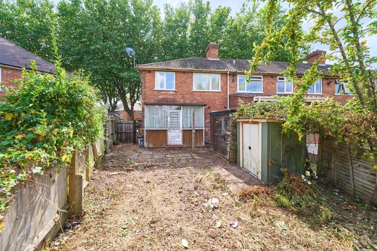 3 bedroom end terraced property in Birmingham