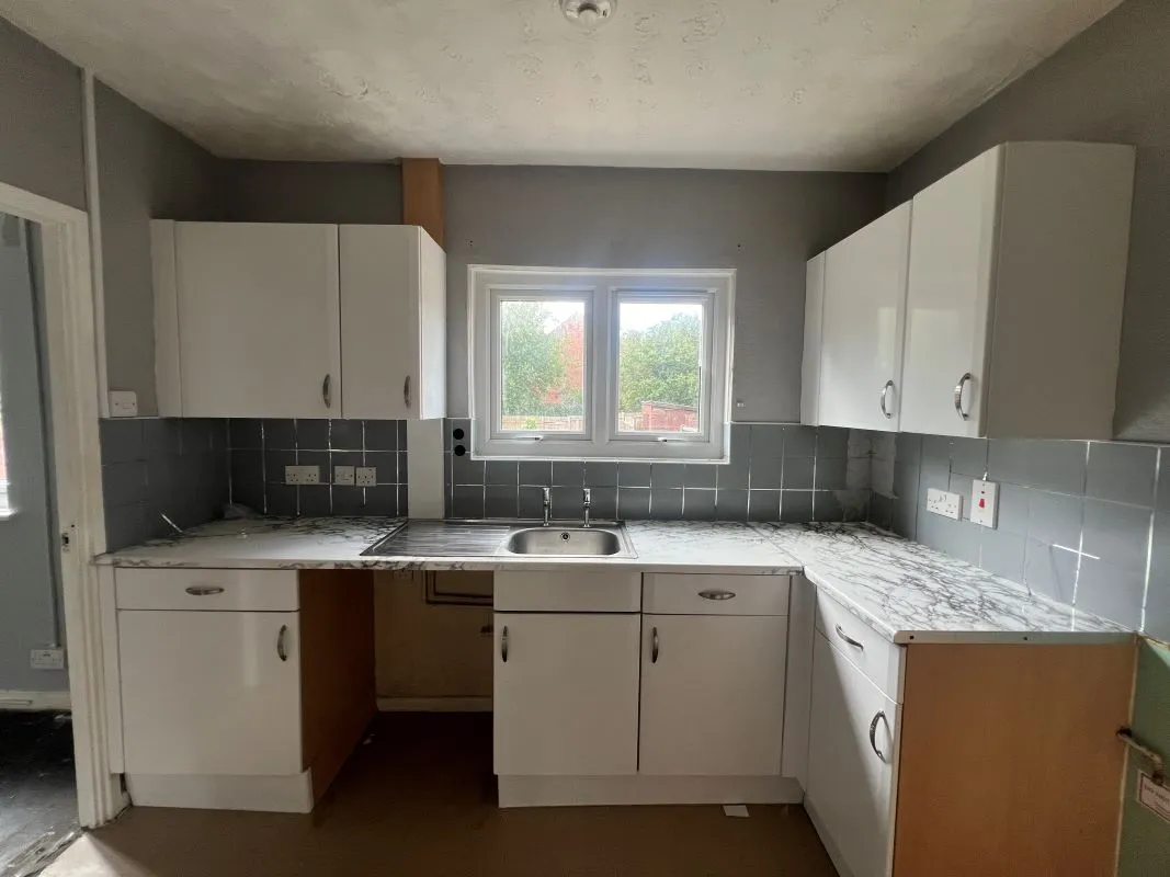 3 bedroom semi detached property in Dawley, Telford.