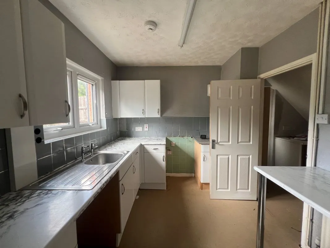 3 bedroom semi detached property in Dawley, Telford.