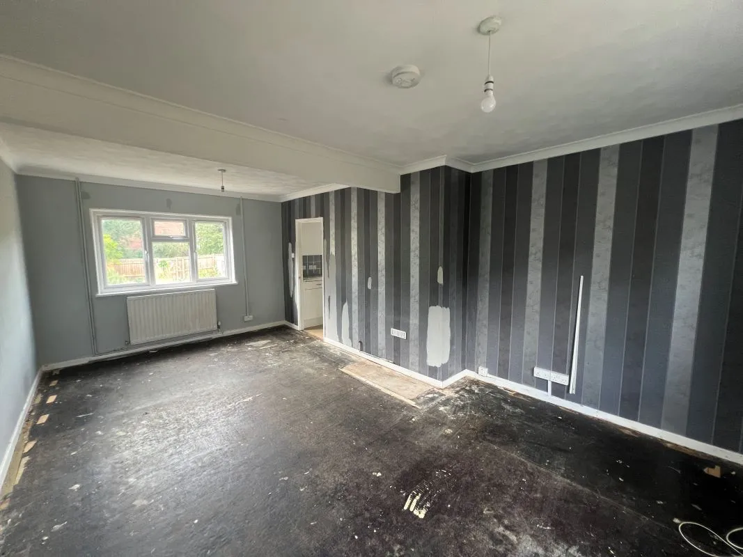3 bedroom semi detached property in Dawley, Telford.