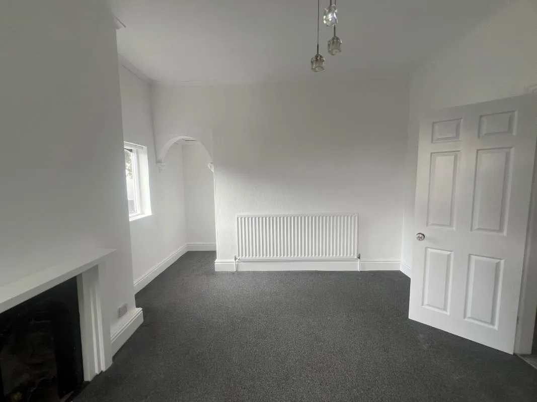 3 bedroom semi detached house in Bloxwich, Walsall