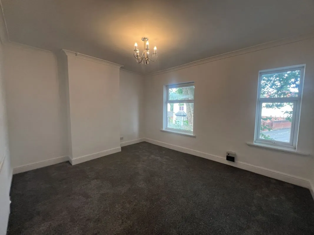 3 bedroom semi detached house in Bloxwich, Walsall
