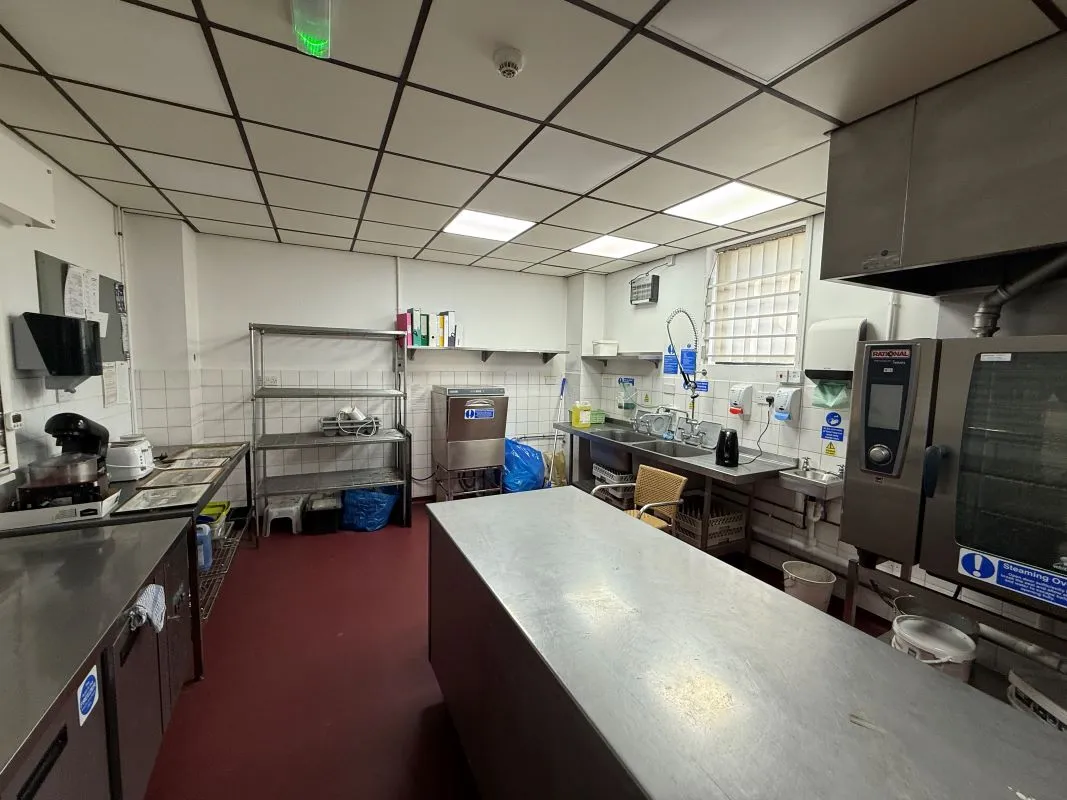 Three storey commercial building in Coventry